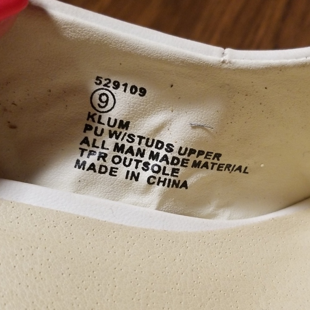 Heels - Picture 4 of 4